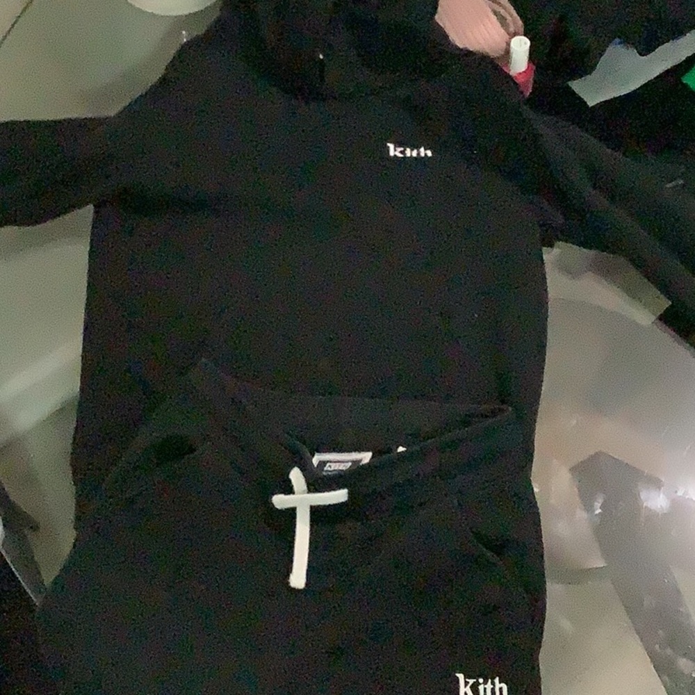 Kith sweat suit